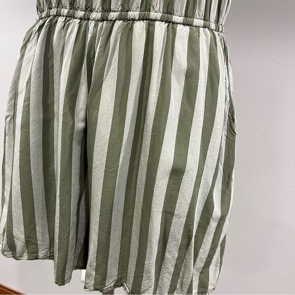 Old Navy Striped Green short Romper - Picture 4 of 12